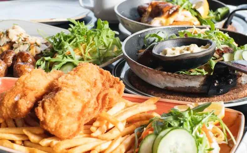 На изображении, традиционная еда Исландии, Исландия фото