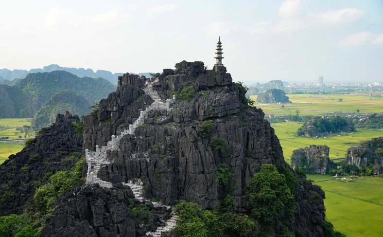 На изображении, удивительный пейзаж природы Вьетнама, Вьетнам фото